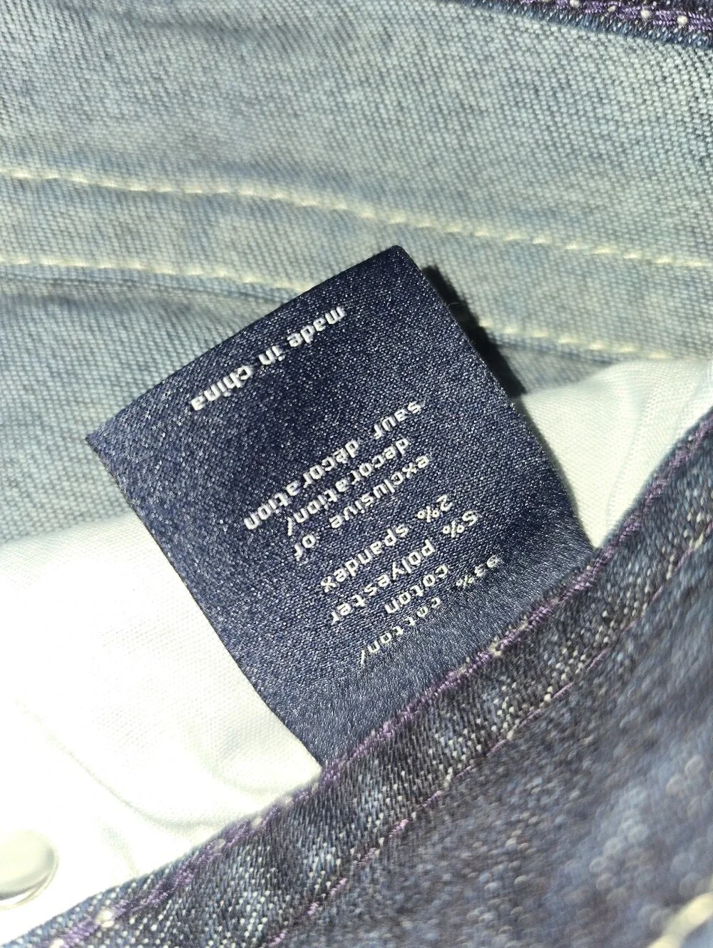 Vigoss Women's Dark Blue Skinny Jeans Cropped Size 10 Embellished